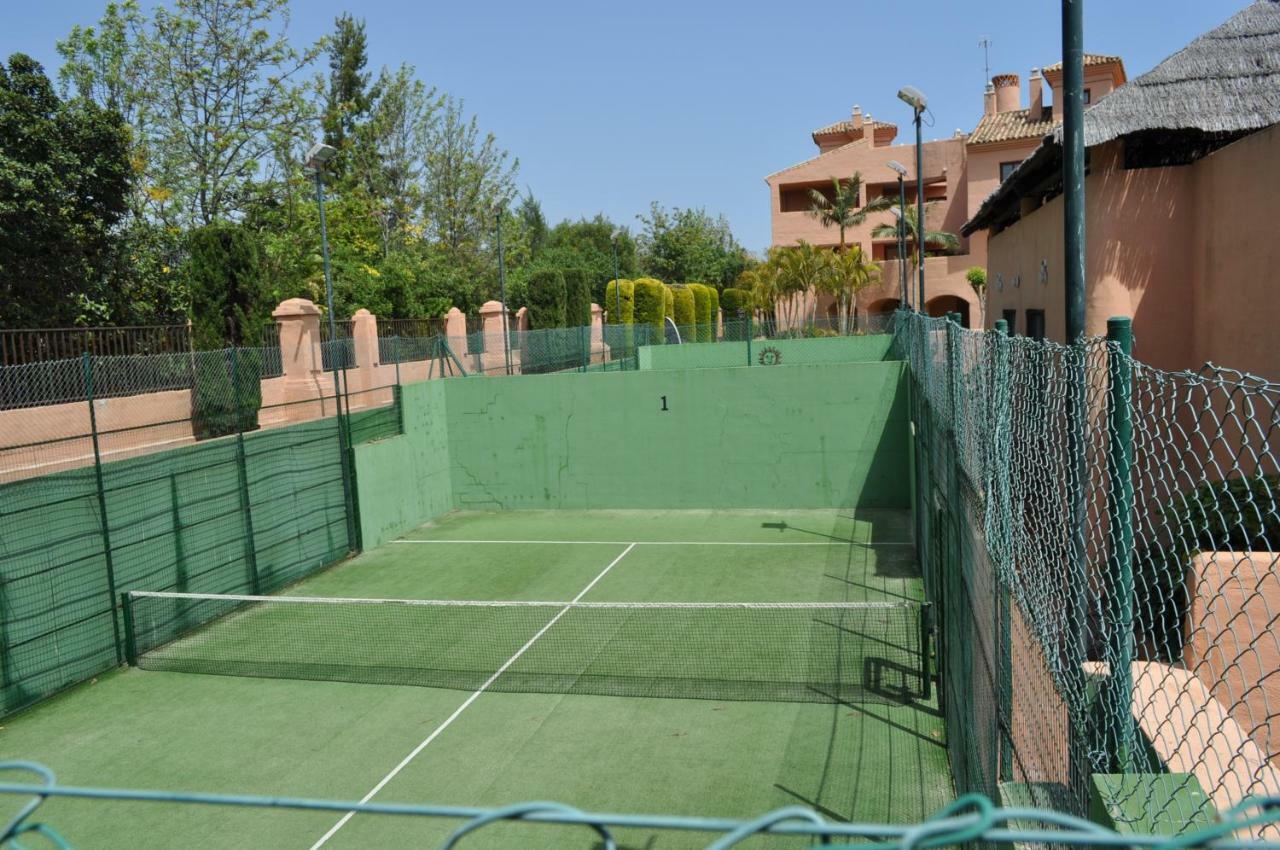 Ferienwohnung Hacienda Del Sol Estepona Exterior foto